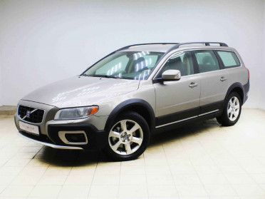 Volvo XC70, II
