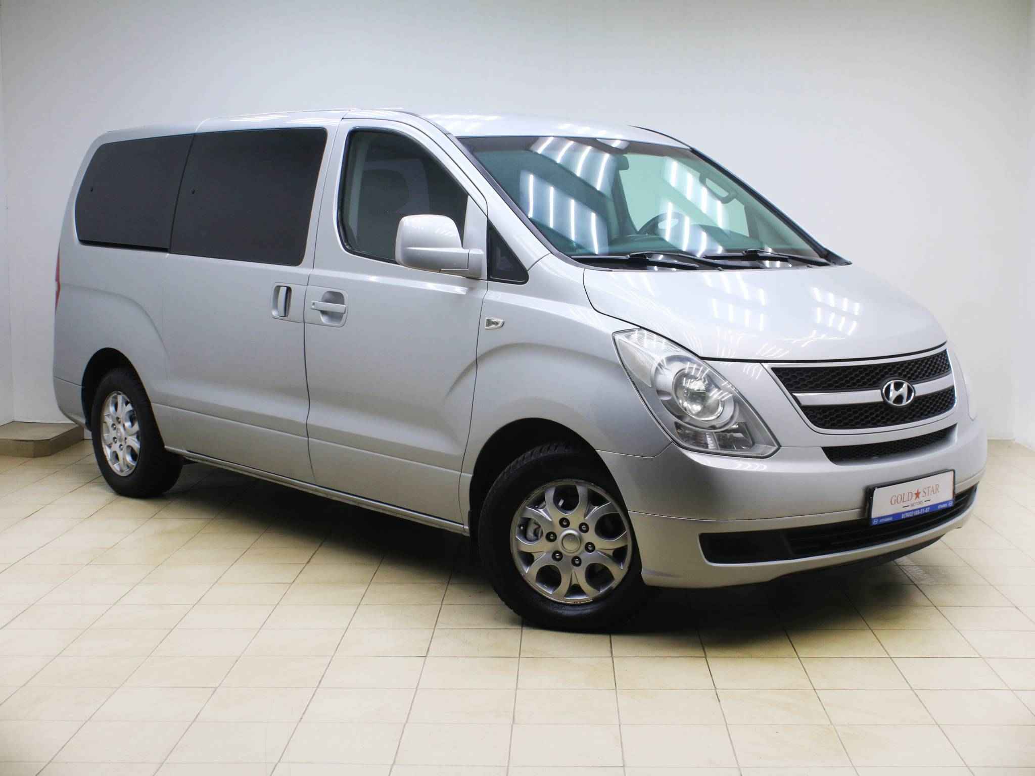 Hyundai Grand Starex, I