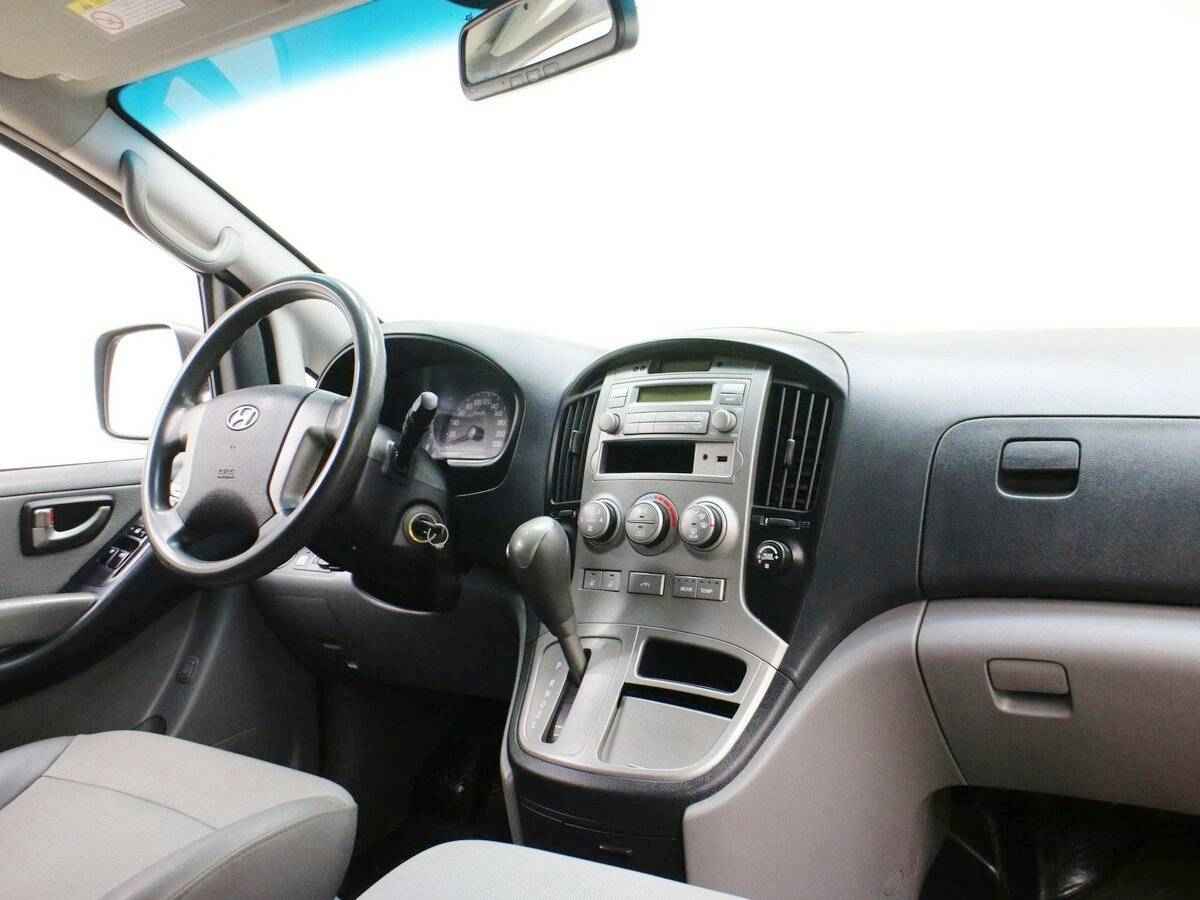 Hyundai Grand Starex, I