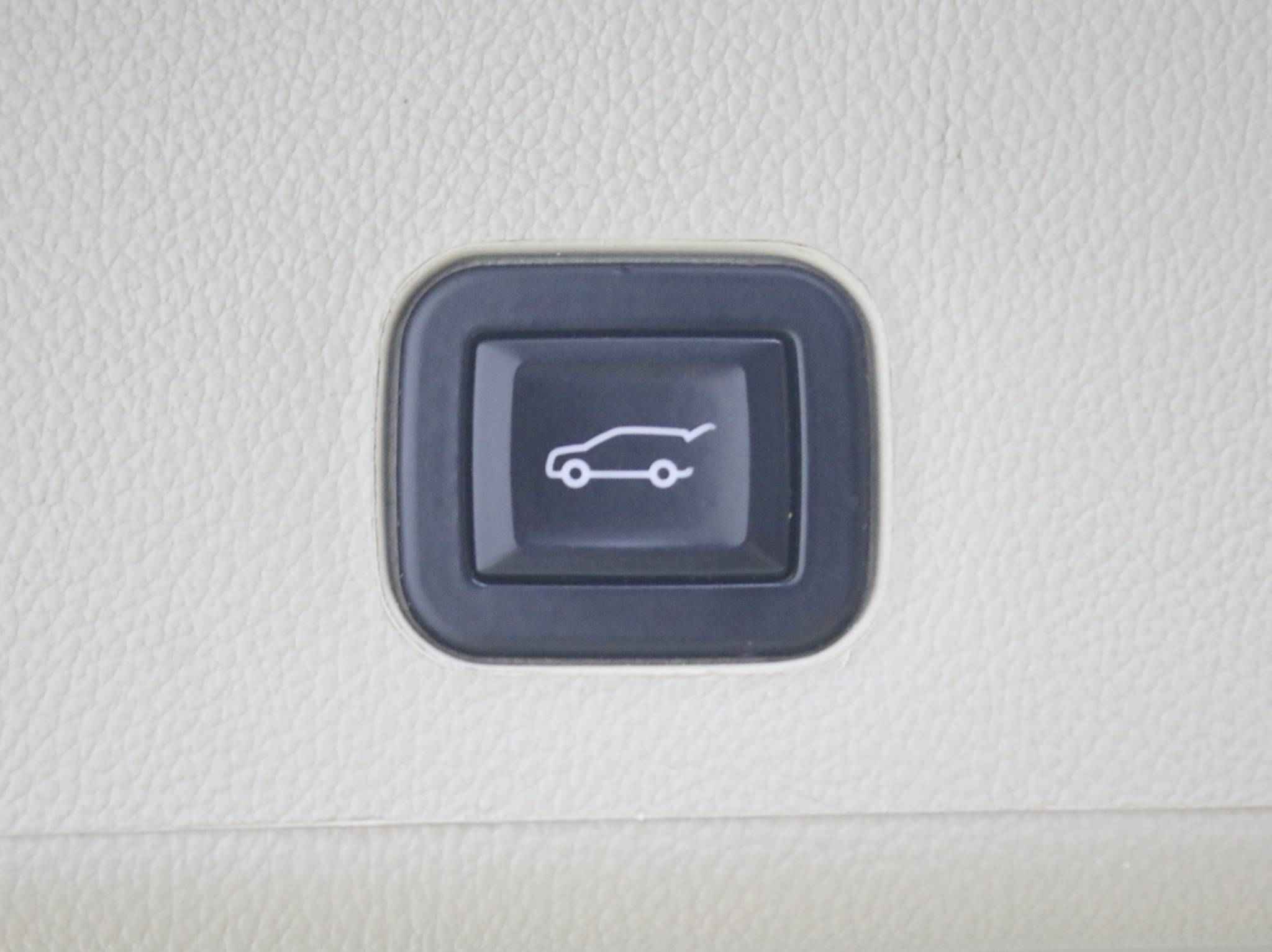 Cadillac SRX, II Рестайлинг