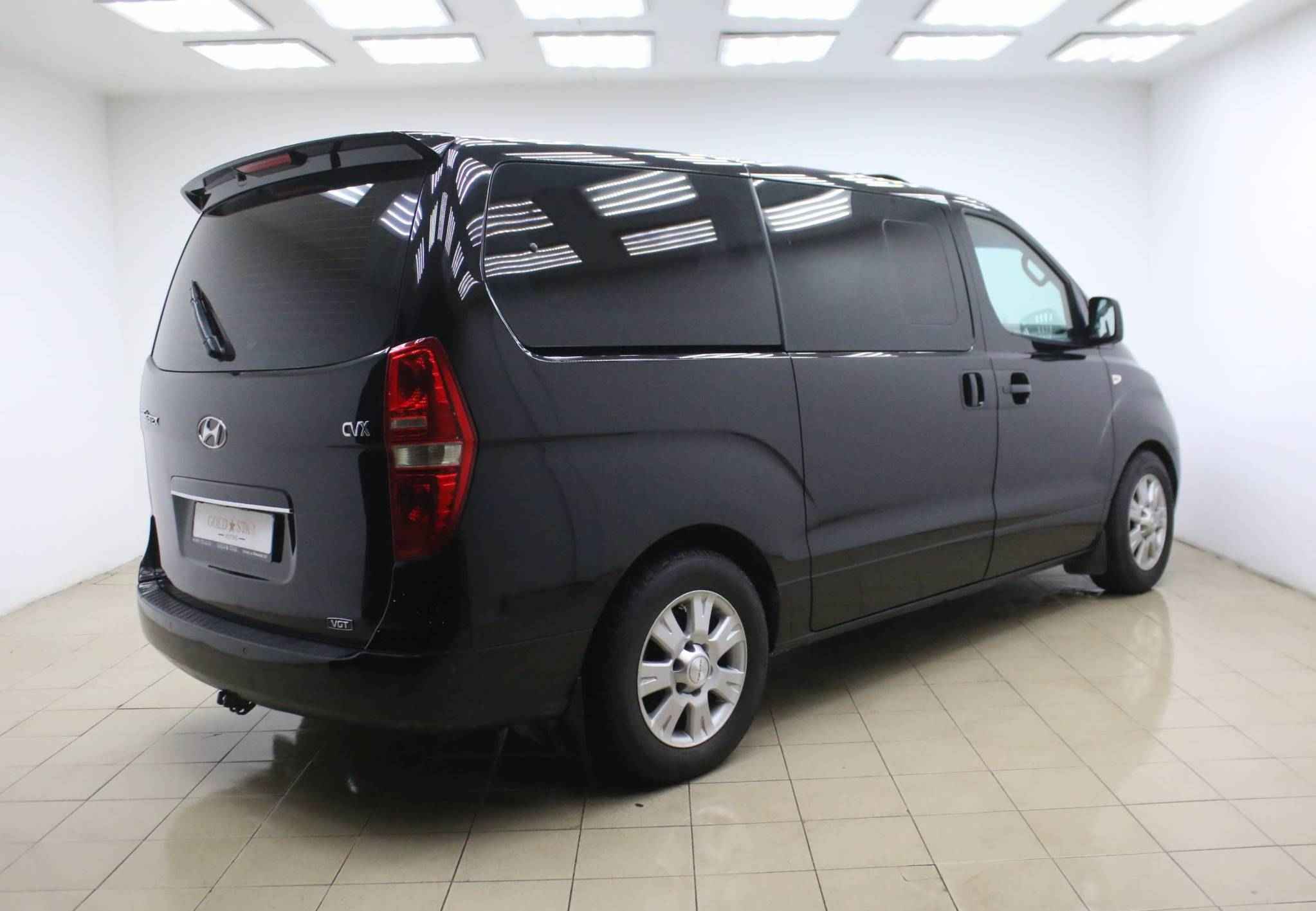 Hyundai Grand Starex, I