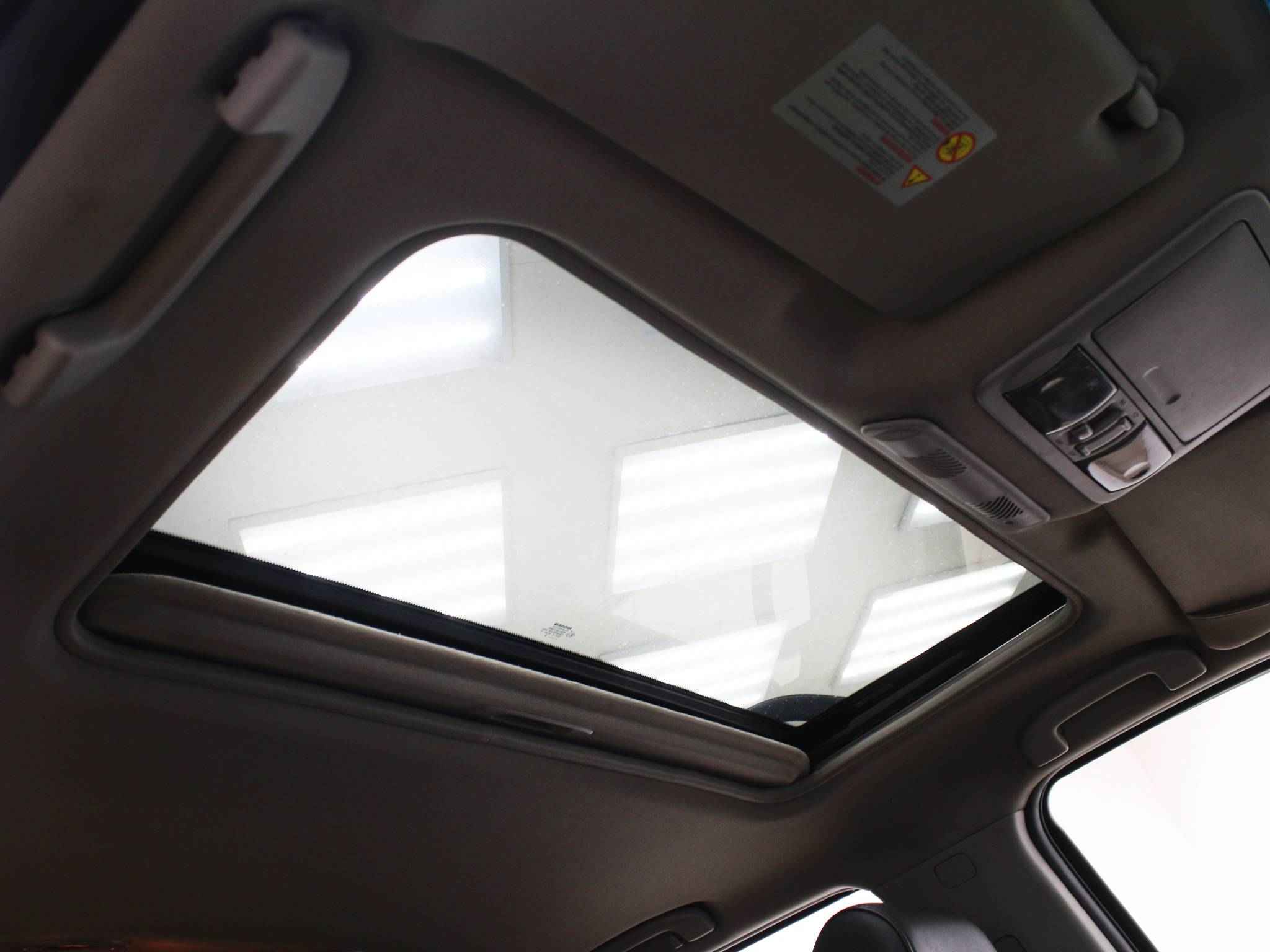 Nissan Pathfinder, III