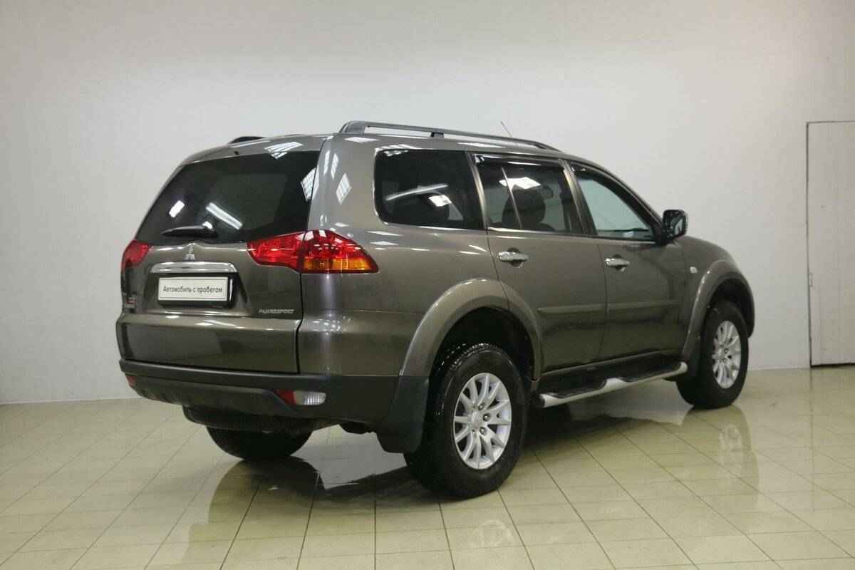 Mitsubishi Pajero Sport, II