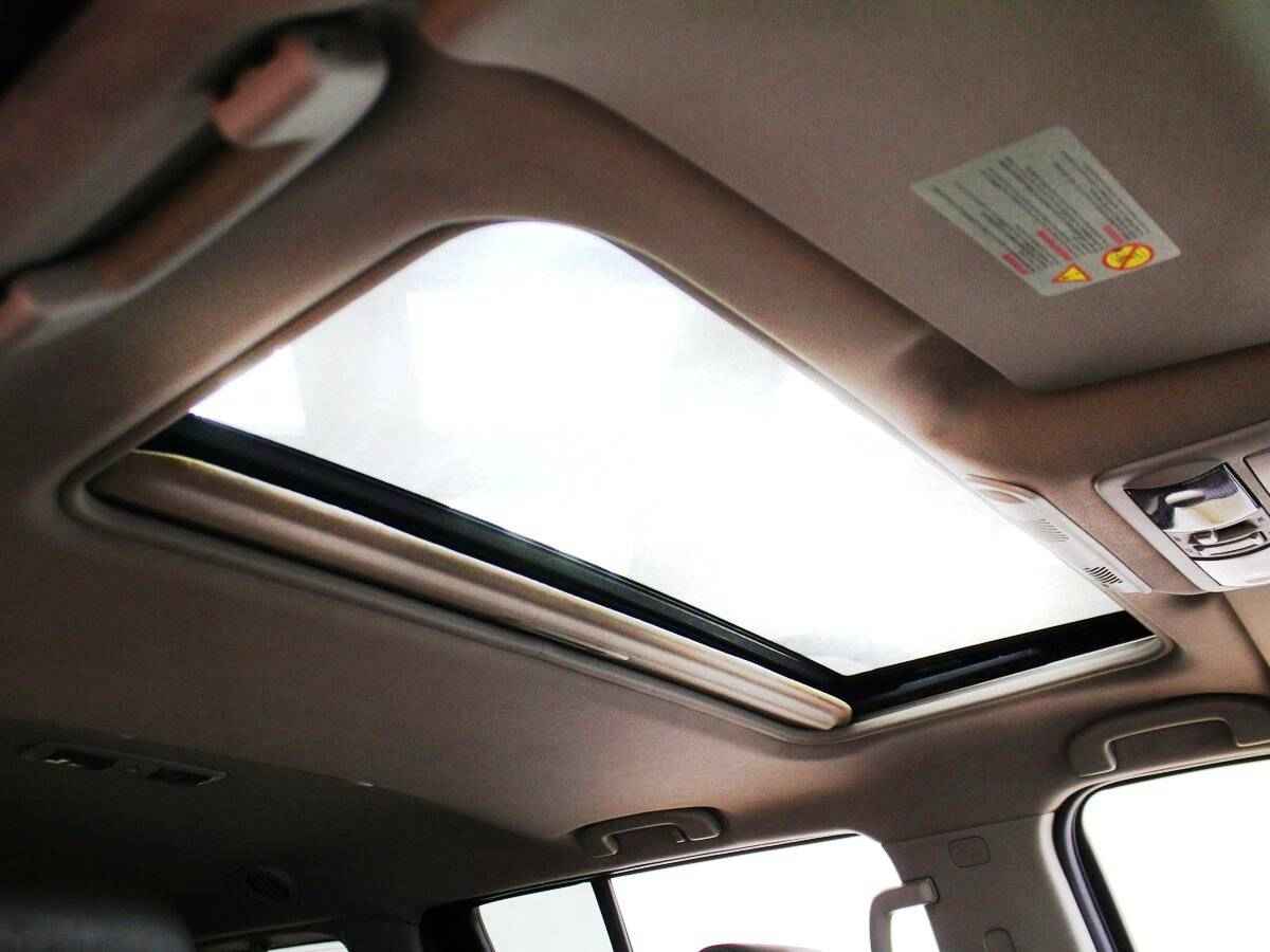 Nissan Pathfinder, III