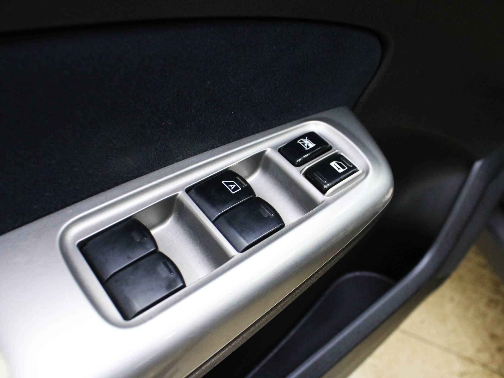 Subaru Forester, III