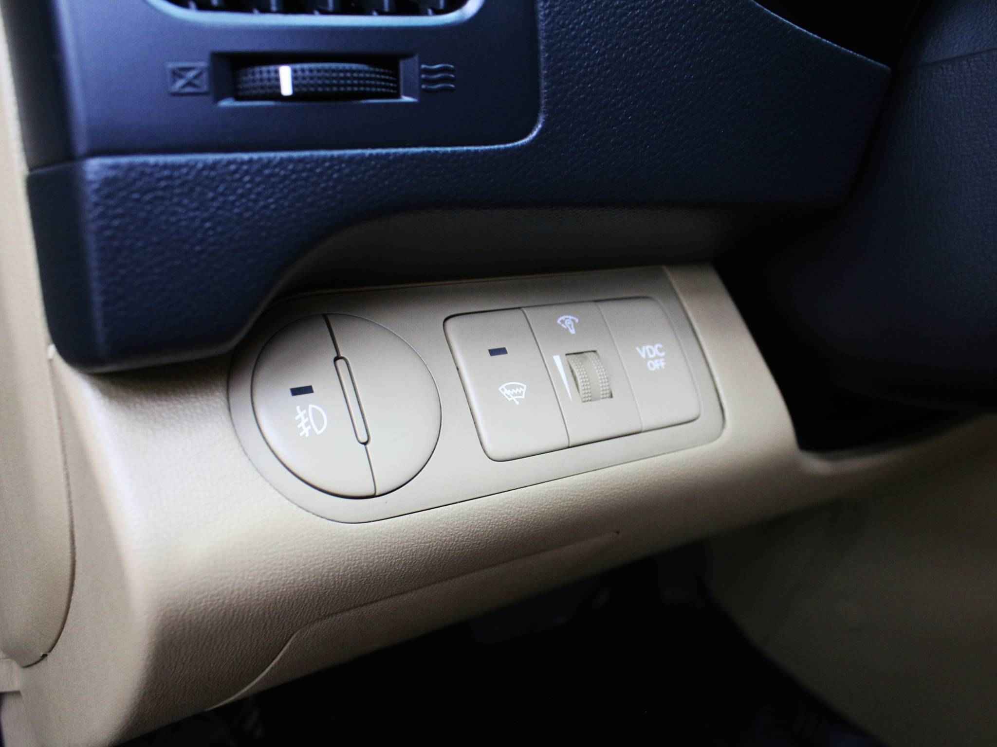 Hyundai Grand Starex, I