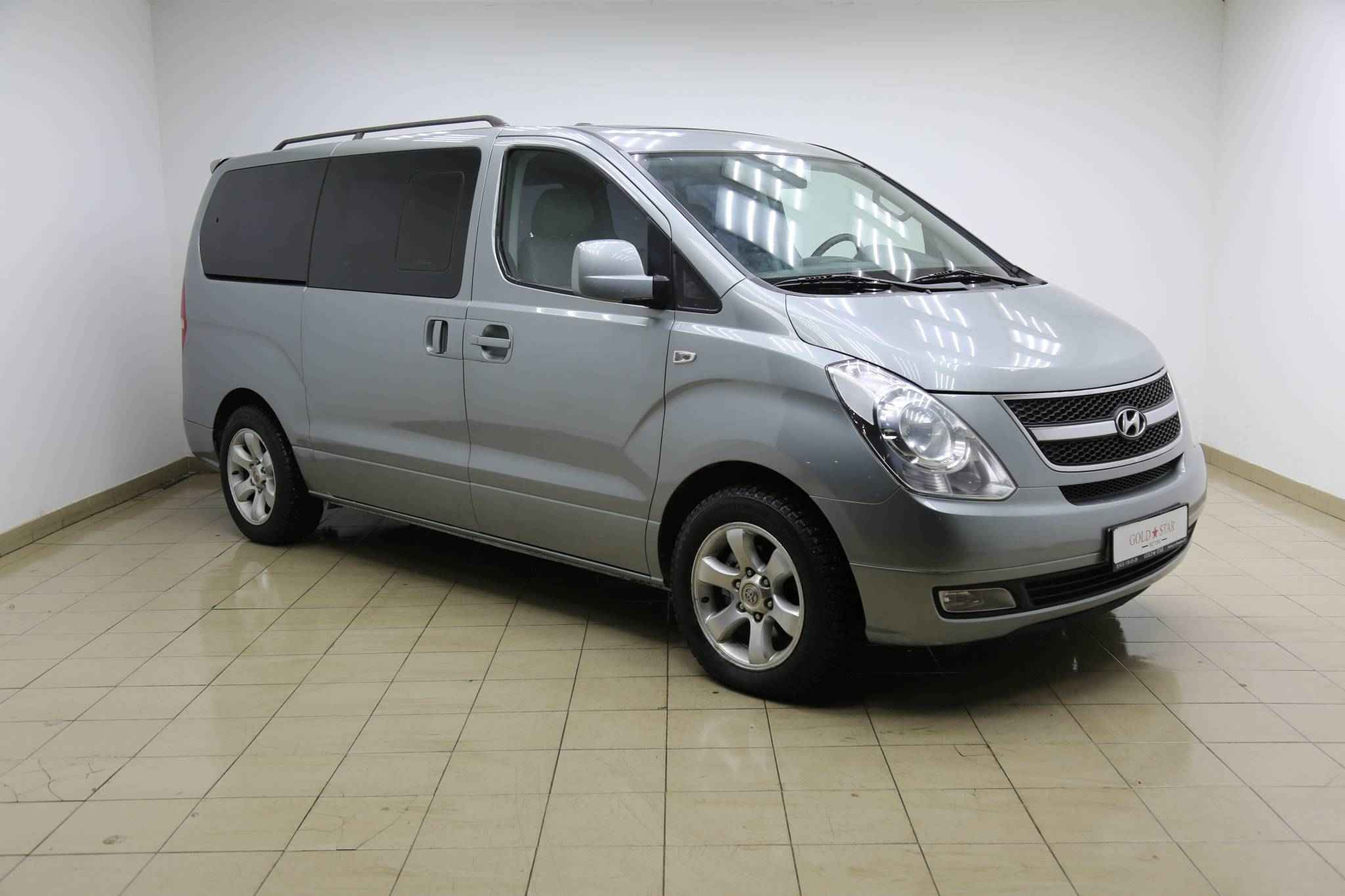 Hyundai Grand Starex, I
