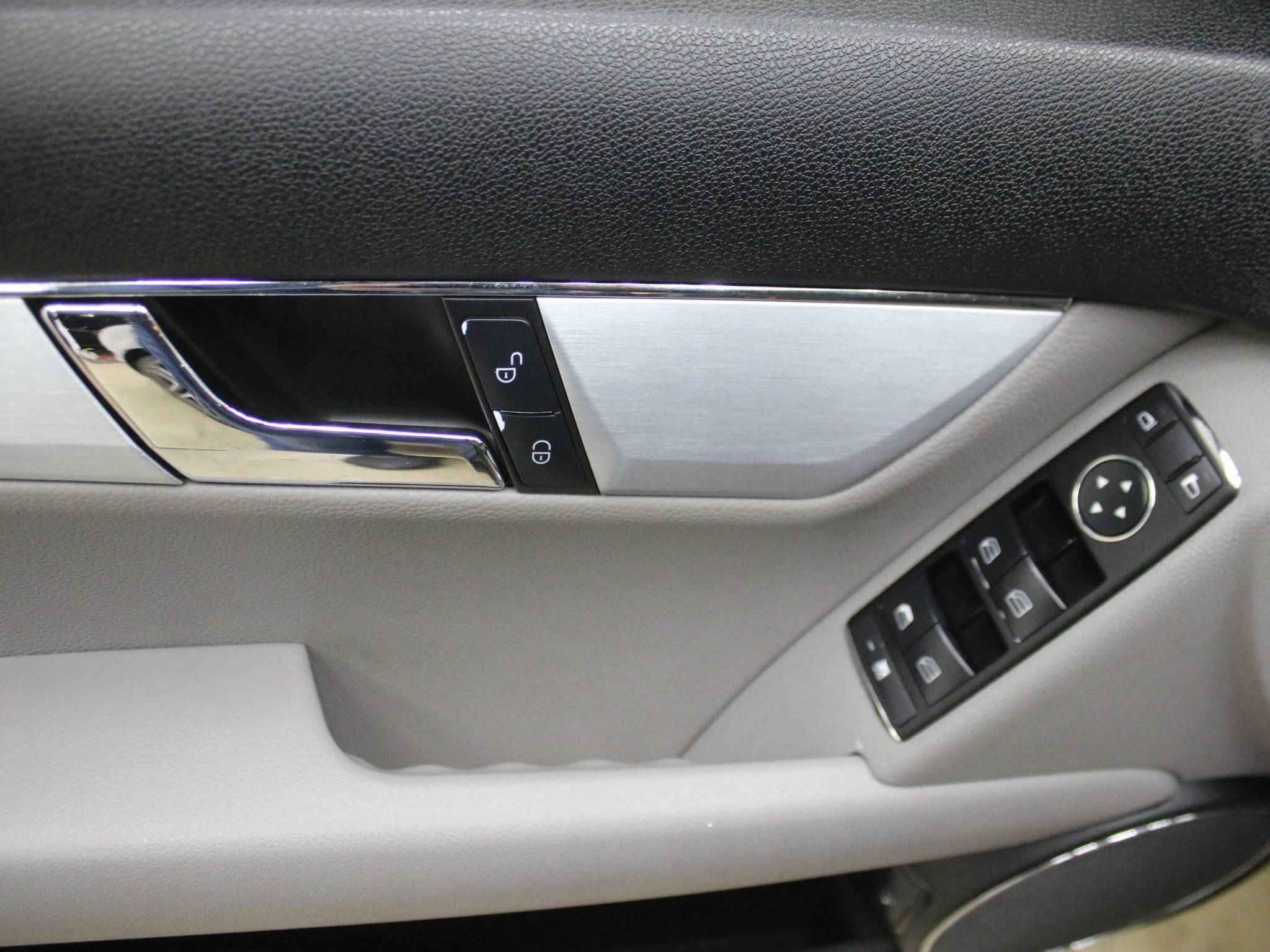 Mercedes-Benz C-Класс, III (W204)