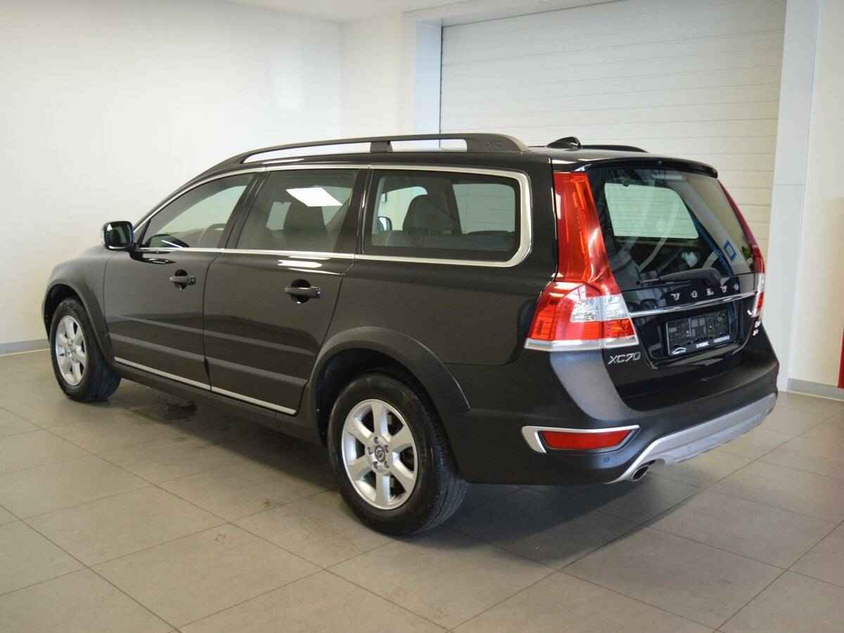 Volvo XC70, II