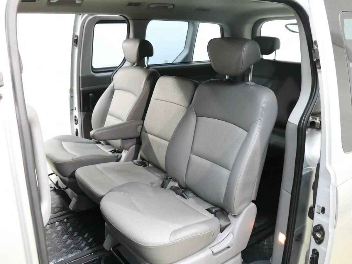 Hyundai Grand Starex, I