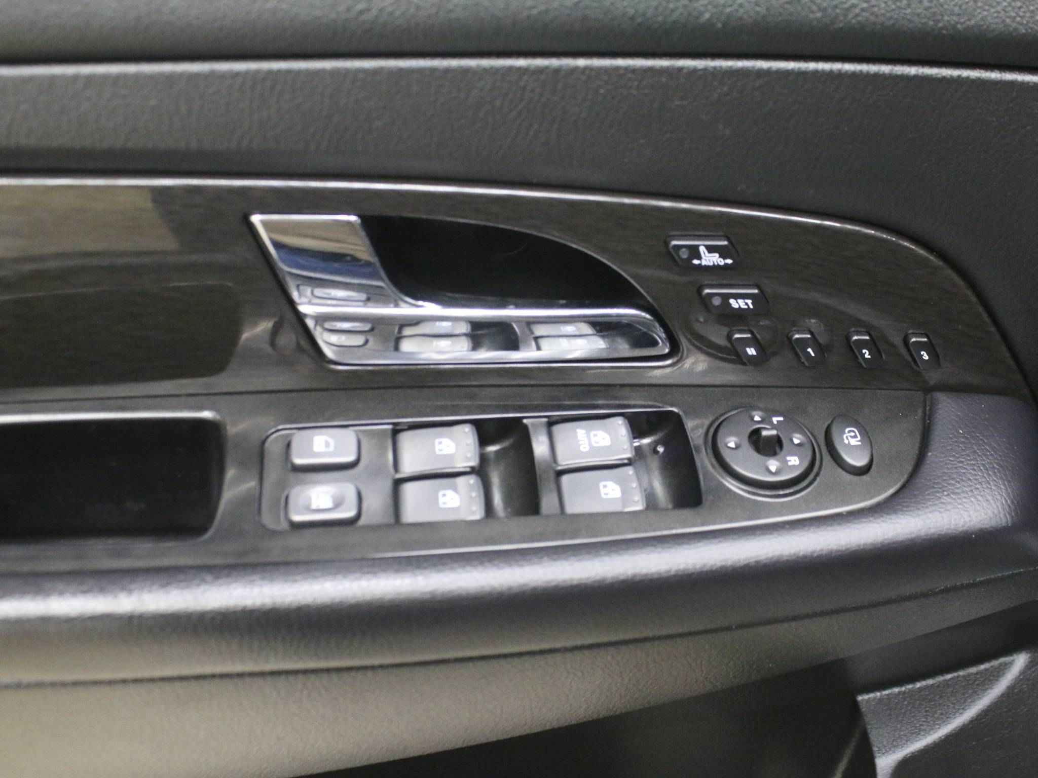 SsangYong Rexton, III