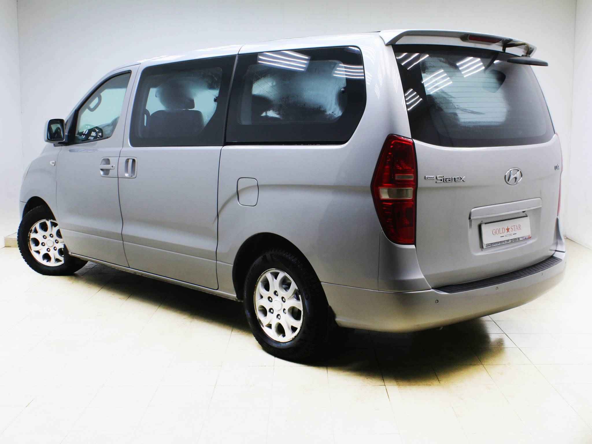 Hyundai Grand Starex, I