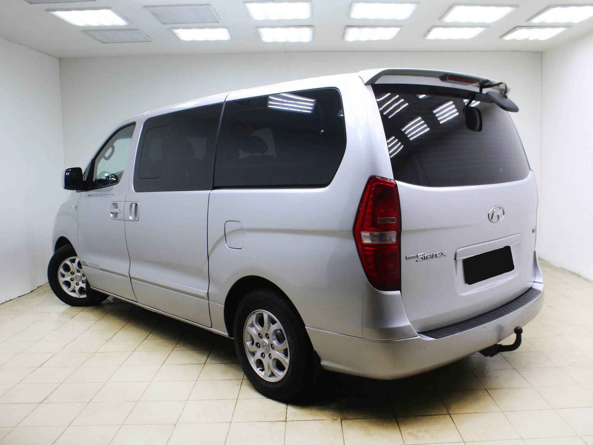 Hyundai Grand Starex, I