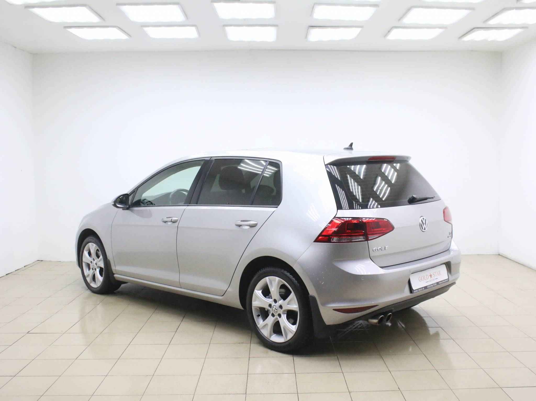 Volkswagen Golf, VII