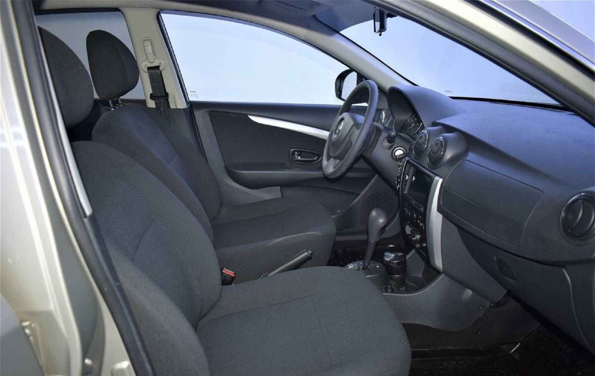 Nissan Almera, III (G15)