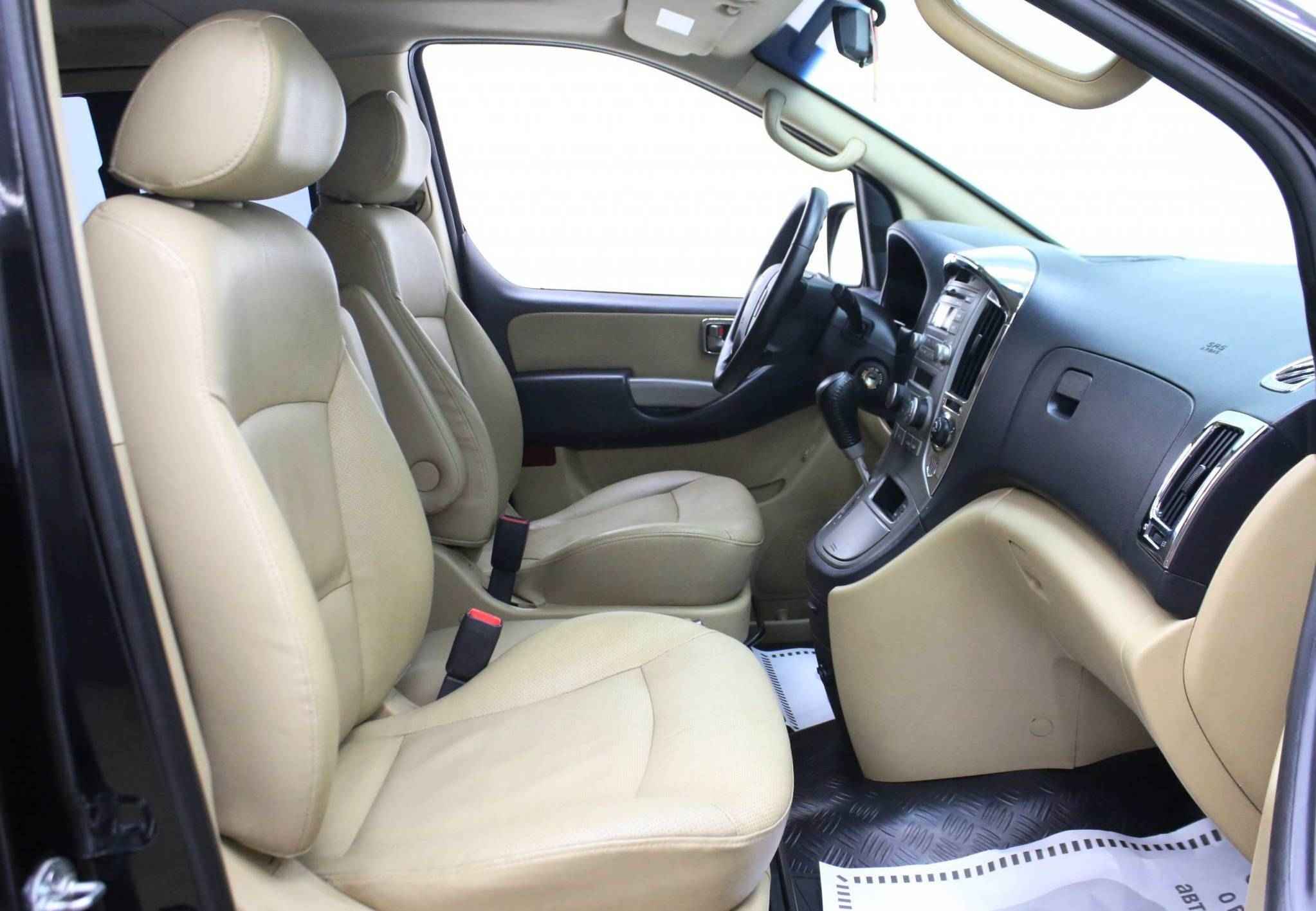 Hyundai Grand Starex, I