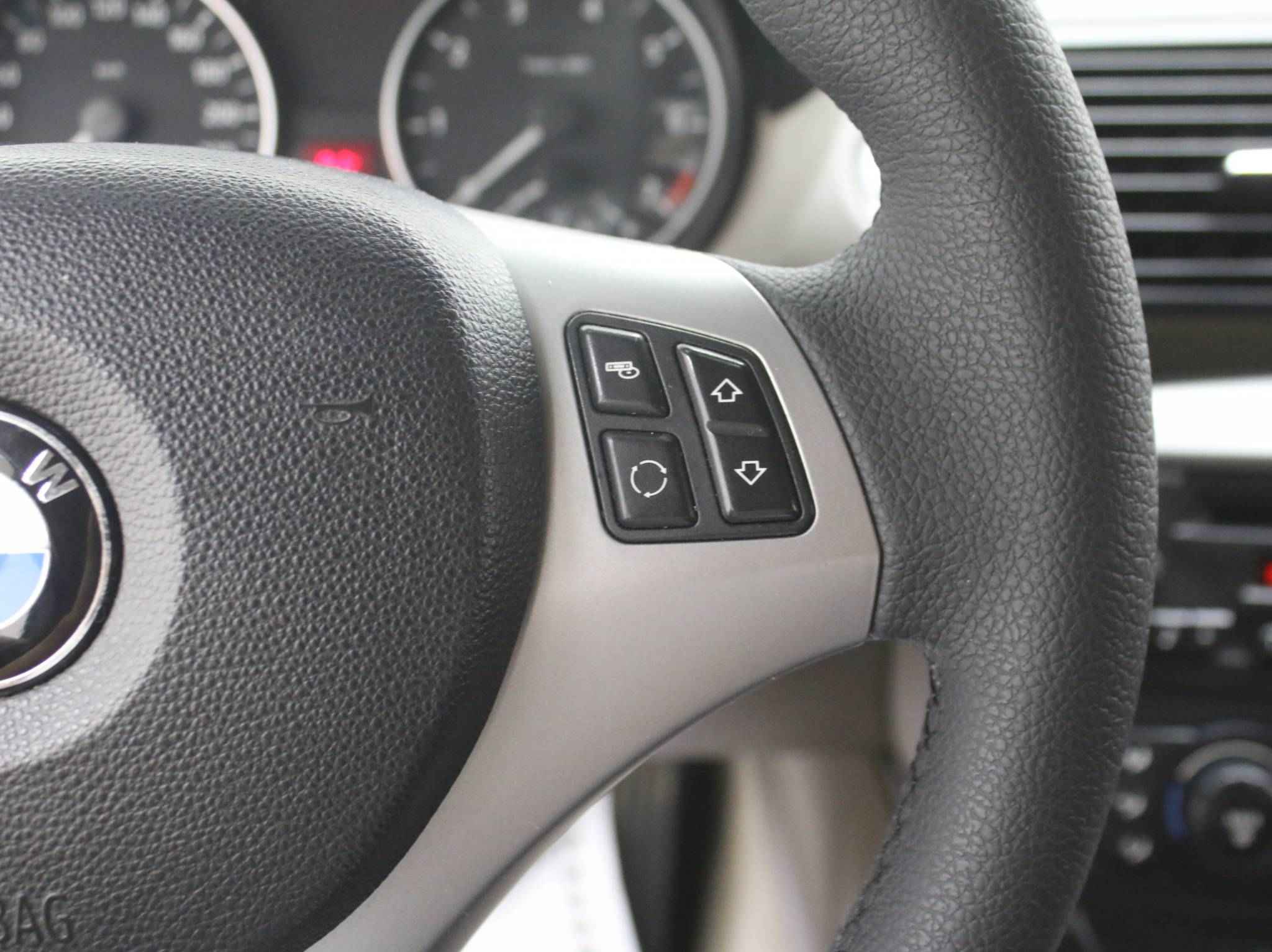 BMW 1 серии, I (E81/E82/E87/E88)