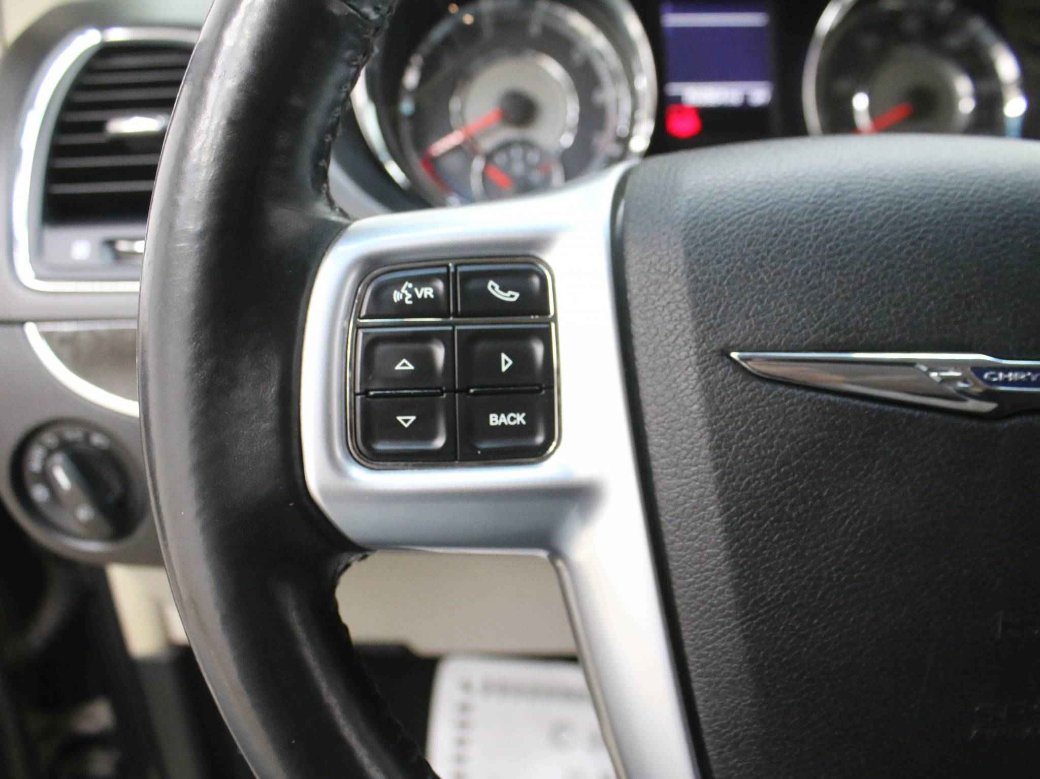 Chrysler Town & Country, V Рестайлинг