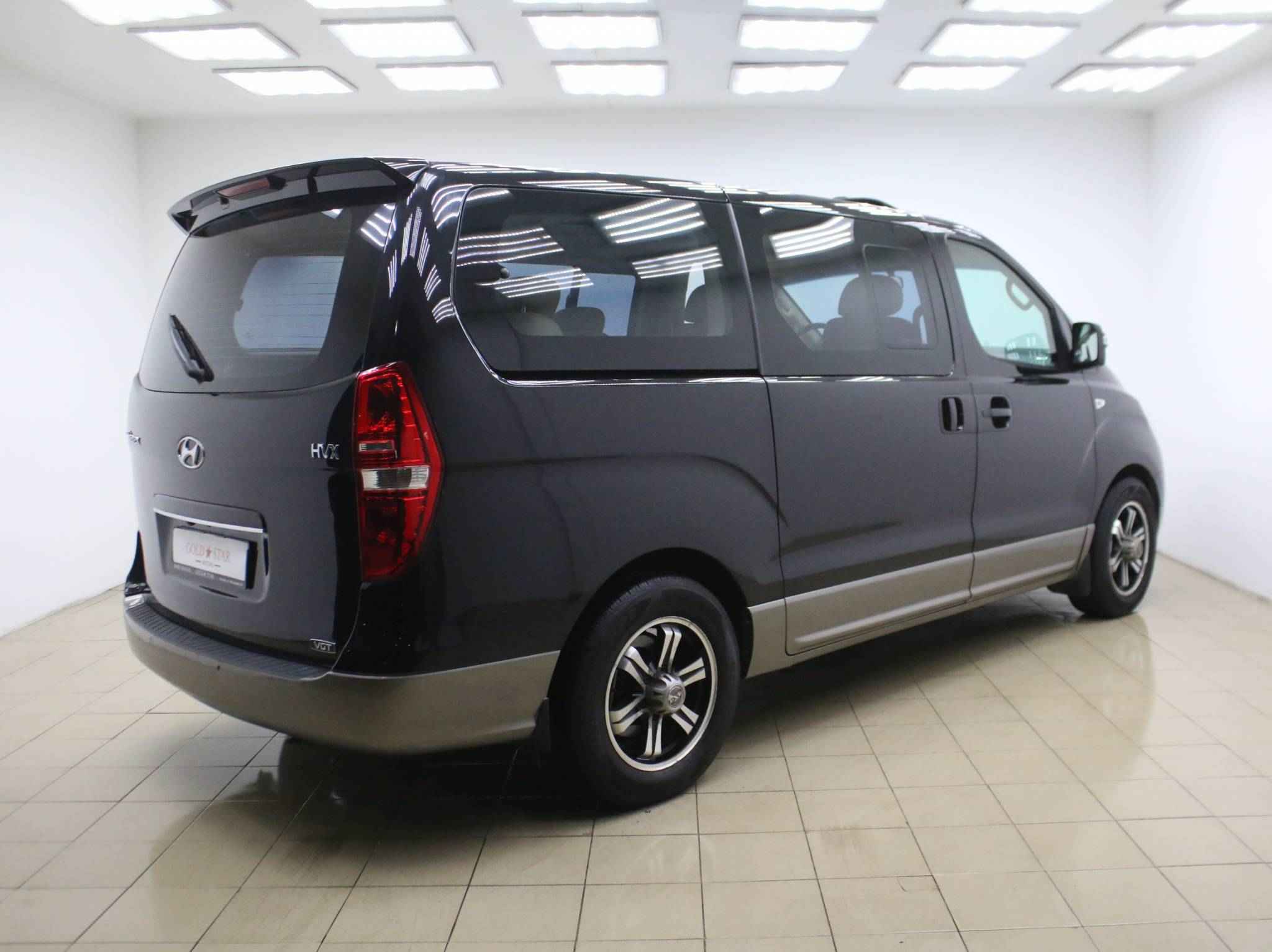 Hyundai Grand Starex, I