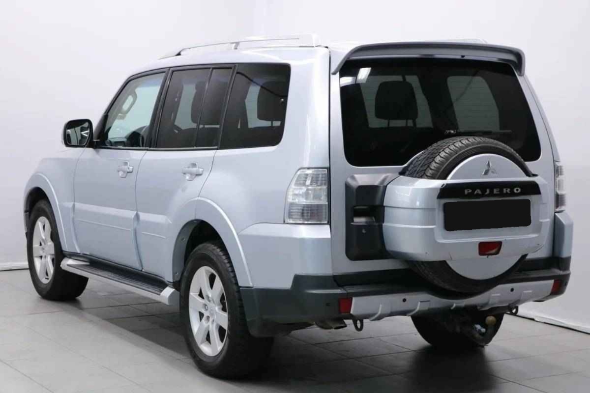 Mitsubishi Pajero, IV