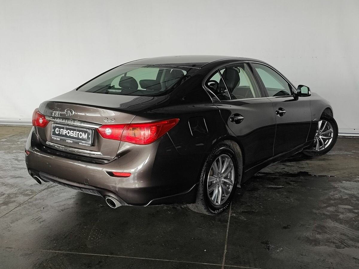 Infiniti Q50, 2015