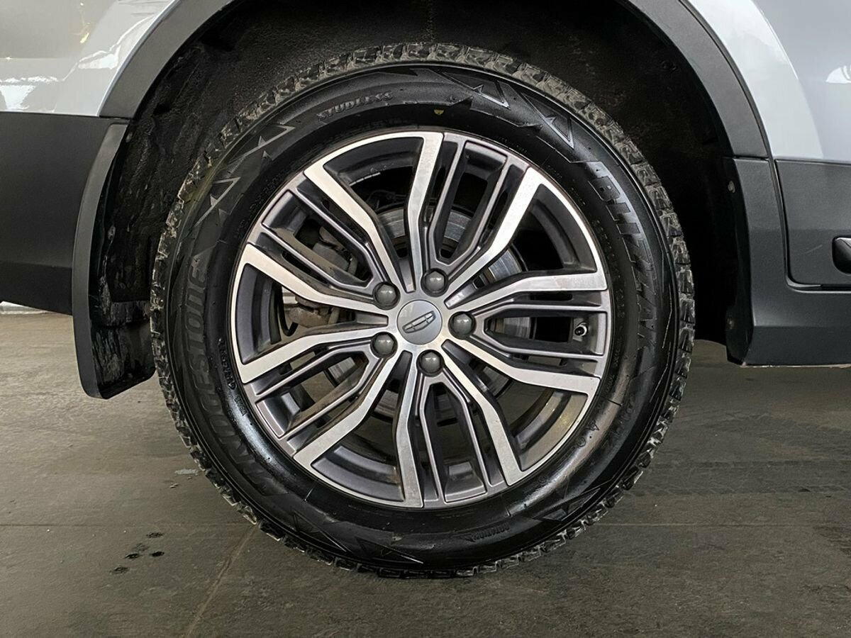 Geely Atlas Pro, 2022