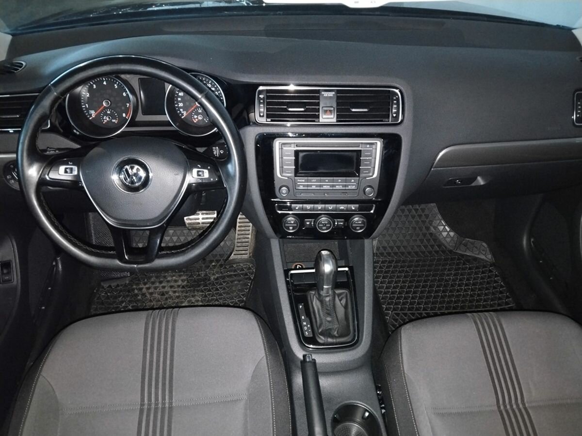 Volkswagen Jetta, 2016