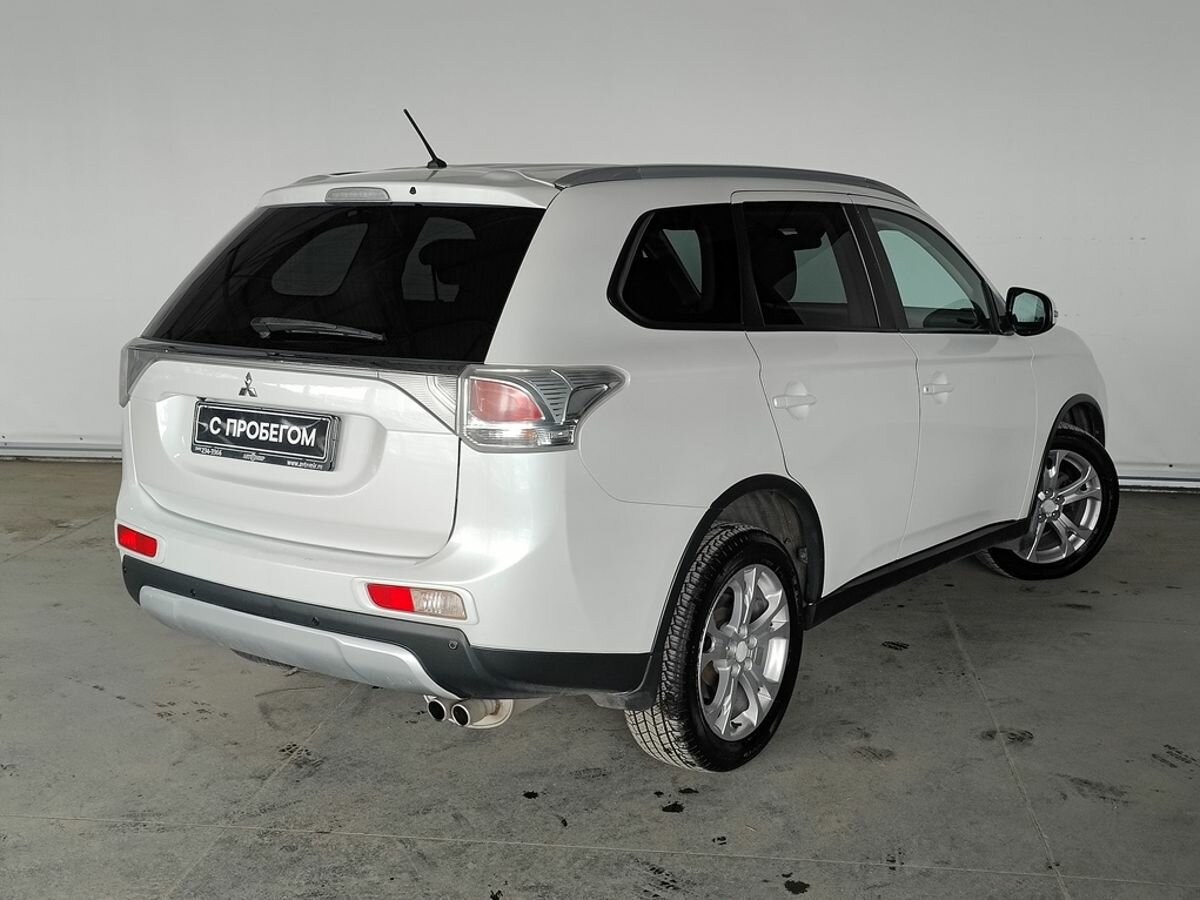 Mitsubishi Outlander, 2014