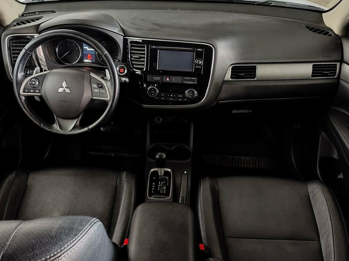 Mitsubishi Outlander, 2014