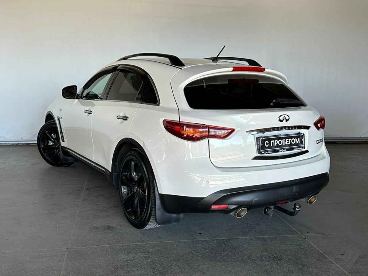 Infiniti QX70, 2016