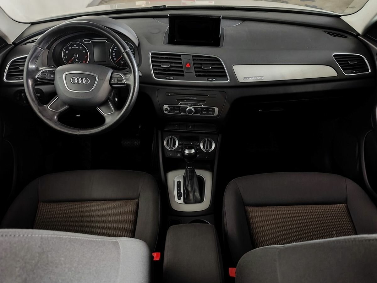 Audi Q3, 2013